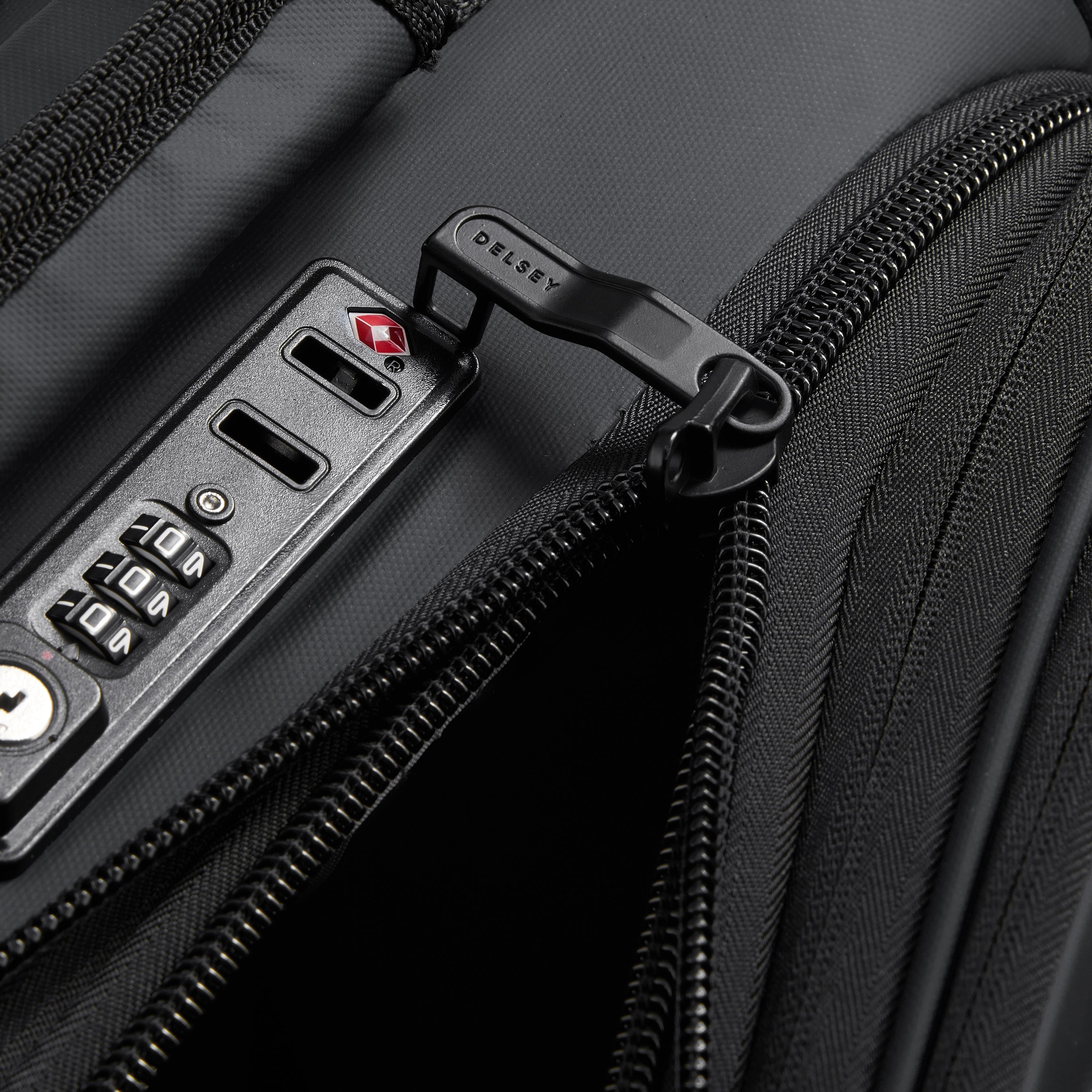 MAUBERT 2.0| Suitcase Cabin Expandable 55 CM BLACK