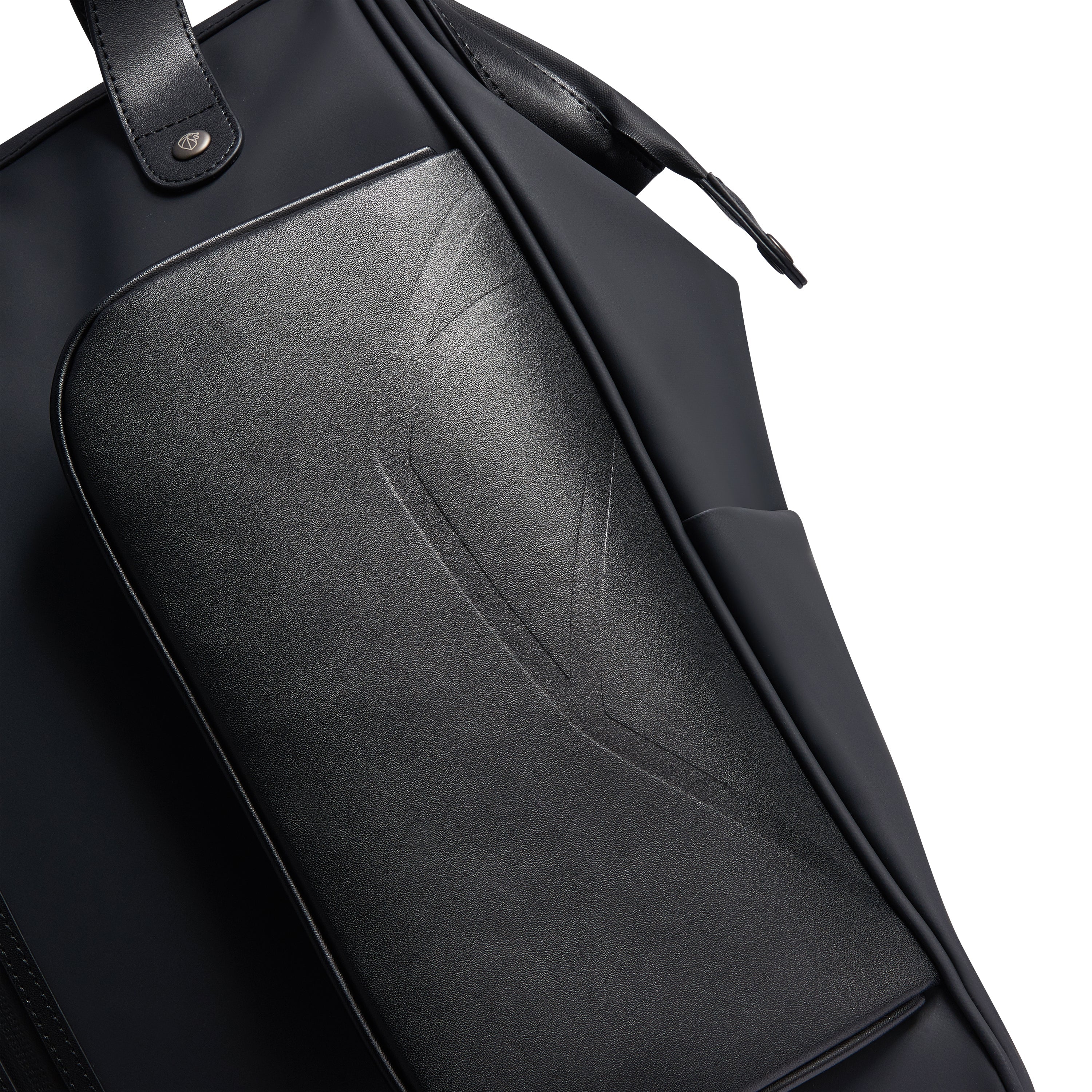 PEUGEOT VOYAGES| Backpack 24.35L BLACK