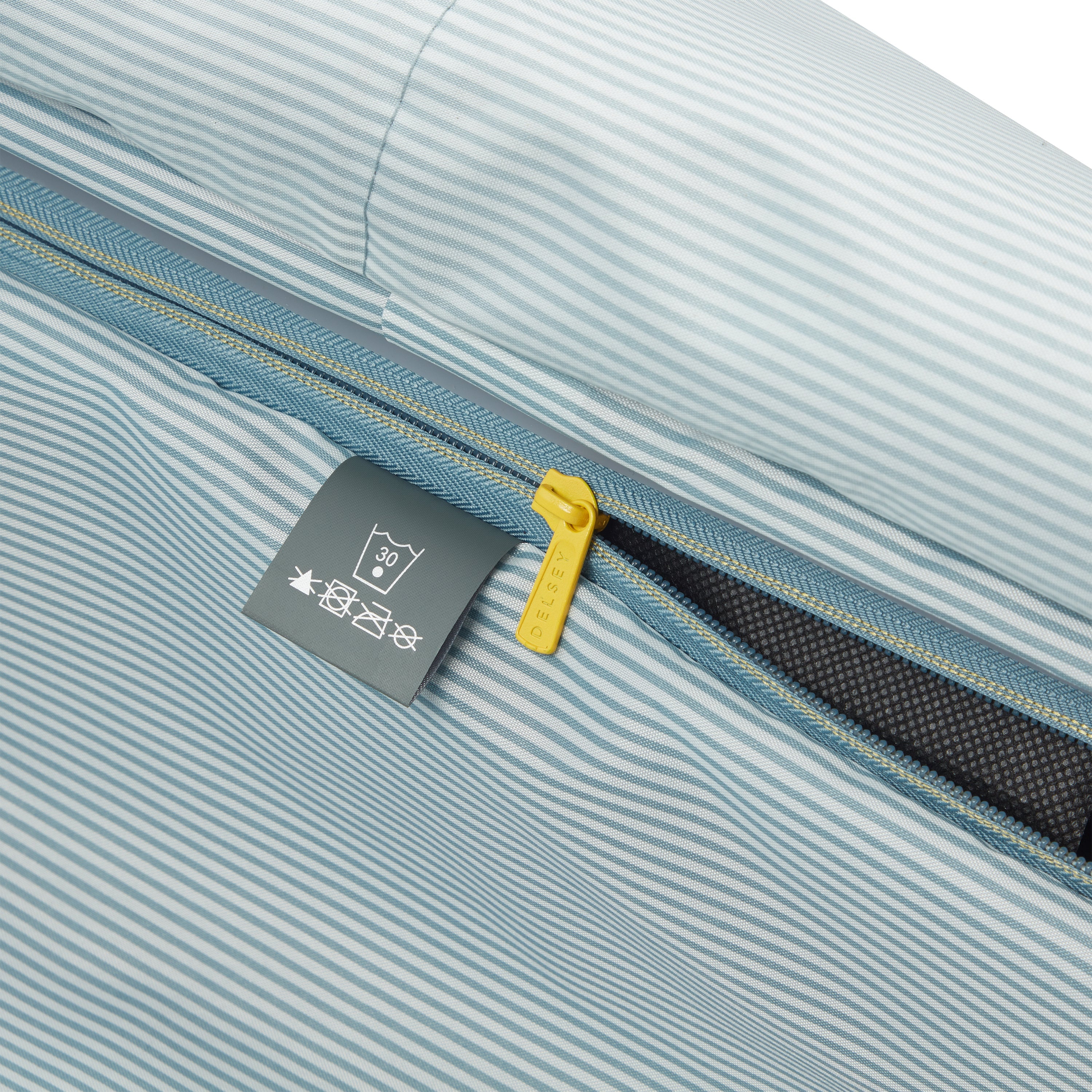 SHADOW 5.0| Suitcase Check-In Expandable 82 CM PLATINUM