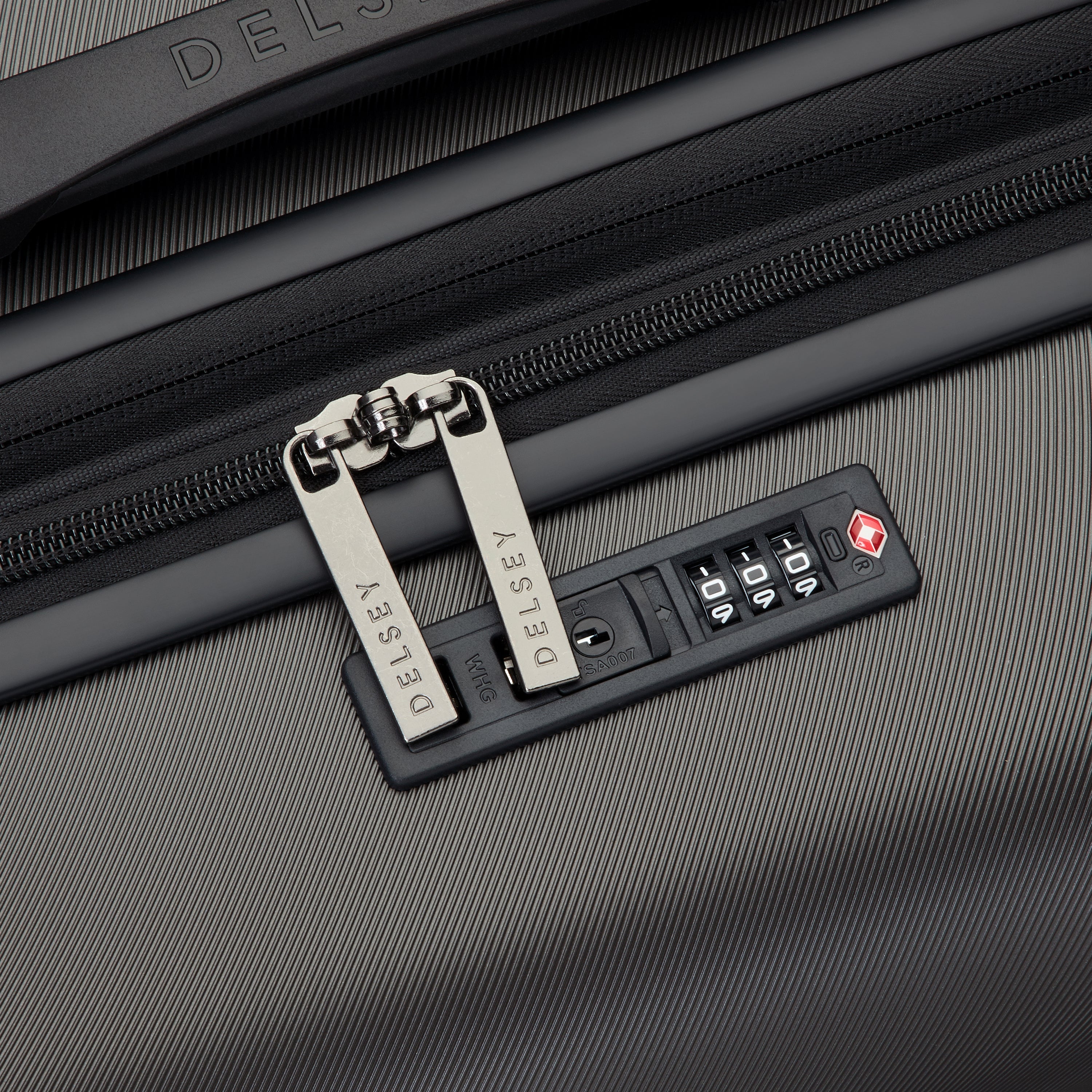 AIR ARMOUR| Valise Soute Extensible 66 CM NOIR
