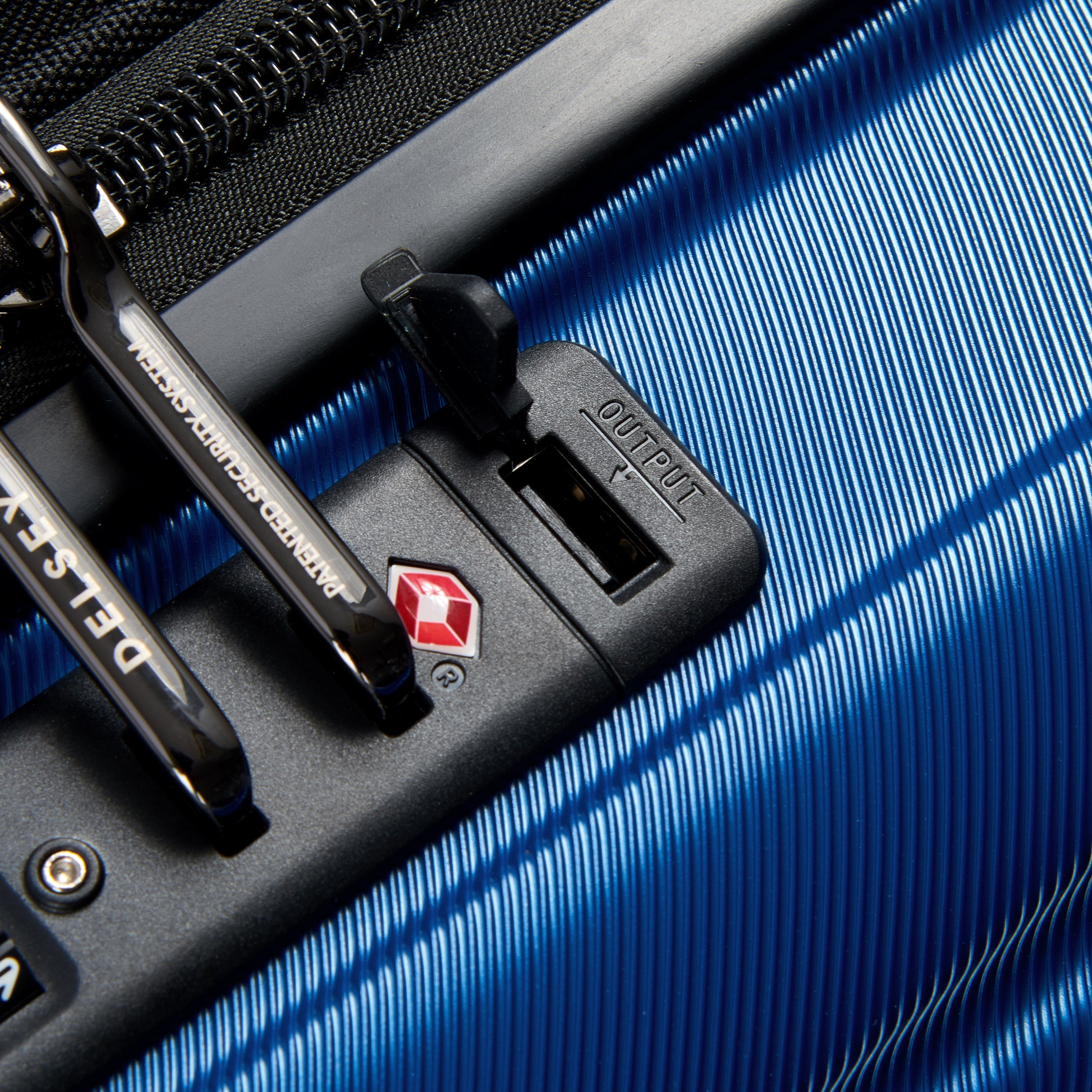 SHADOW 5.0| Suitcase Cabin Expandable 55 CM BLUE