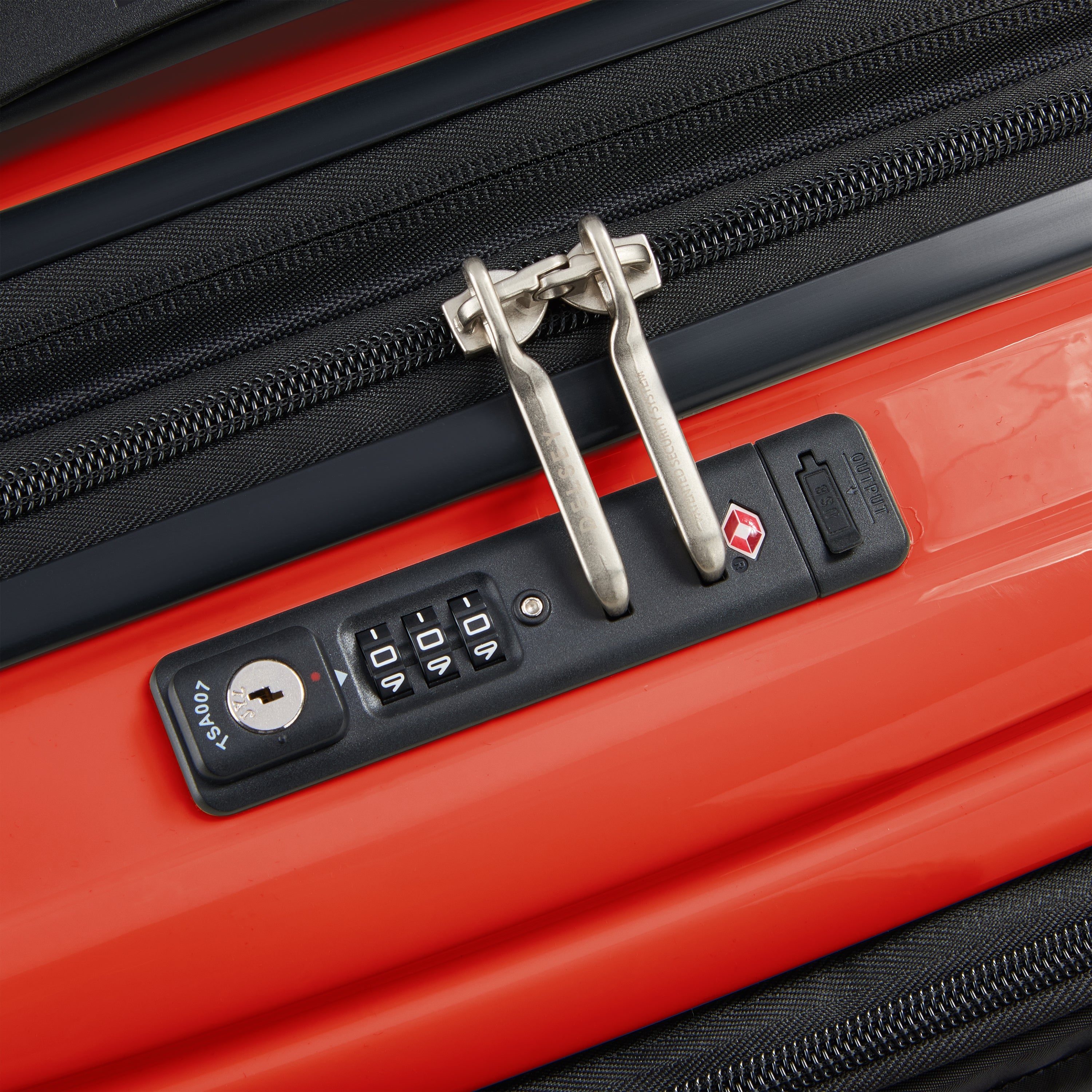 SHADOW 5.0| Suitcase Cabin Expandable 55 CM INTENSE RED